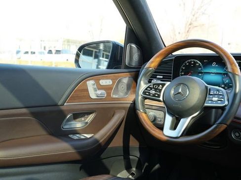 Certified 2023 Mercedes-Benz GLS 580 4MATIC image 24