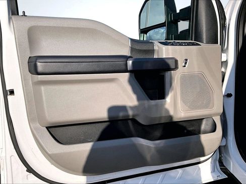 Used 2021 Ford F250 XLT AWD/4WD image 24