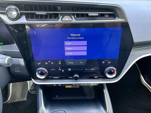 Used 2024 Lexus RZ 300e Premium image 31