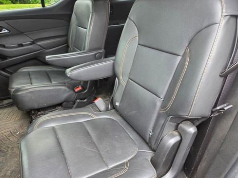 Used 2020 Chevrolet Traverse RS w/ LPO, Floor Liner Package AWD/4WD image 10