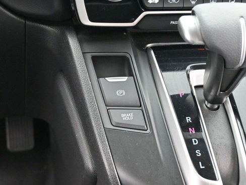 Used 2019 Honda CR-V LX image 21