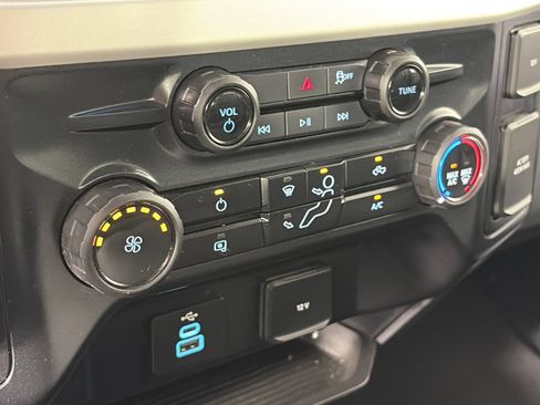 Certified 2025 Ford F250 XLT AWD/4WD image 21