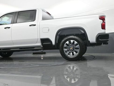 New 2026 Chevrolet Silverado 2500 Custom w/ Custom Value Package image 17
