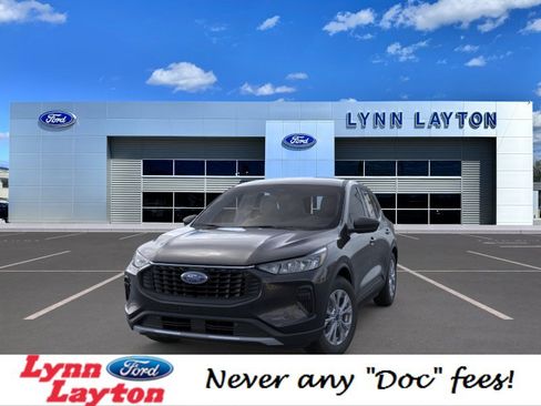 Used 2025 Ford Escape Active w/ Tech Pack #1 FWD image 2