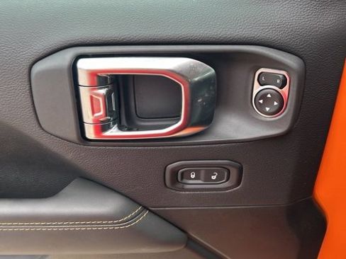 New 2025 Jeep Wrangler Sahara image 10