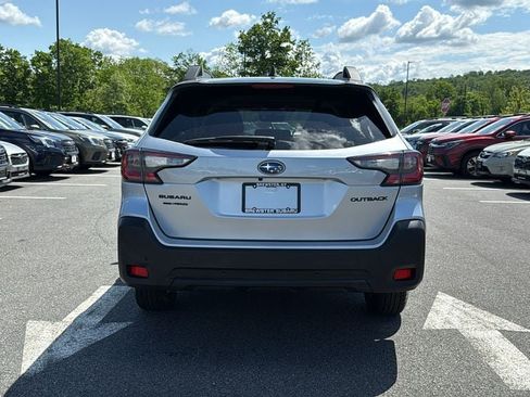 Certified 2025 Subaru Outback Onyx Edition AWD/4WD image 7