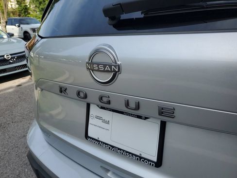 Certified 2025 Nissan Rogue S AWD/4WD image 7
