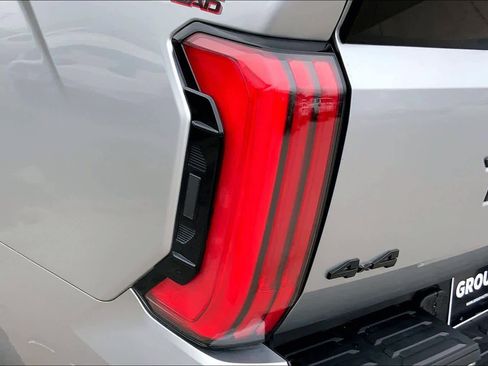 Used 2024 Toyota Tundra Platinum w/ TRD Off-Road Package image 29