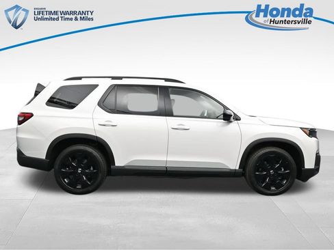 New 2026 Honda Pilot Black Edition image 10