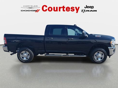 Certified 2024 RAM 2500 Tradesman w/ Chrome Appearance Group image 10