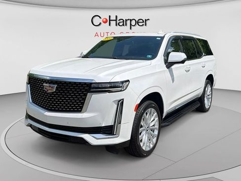 Used 2022 Cadillac Escalade Luxury AWD/4WD image 6