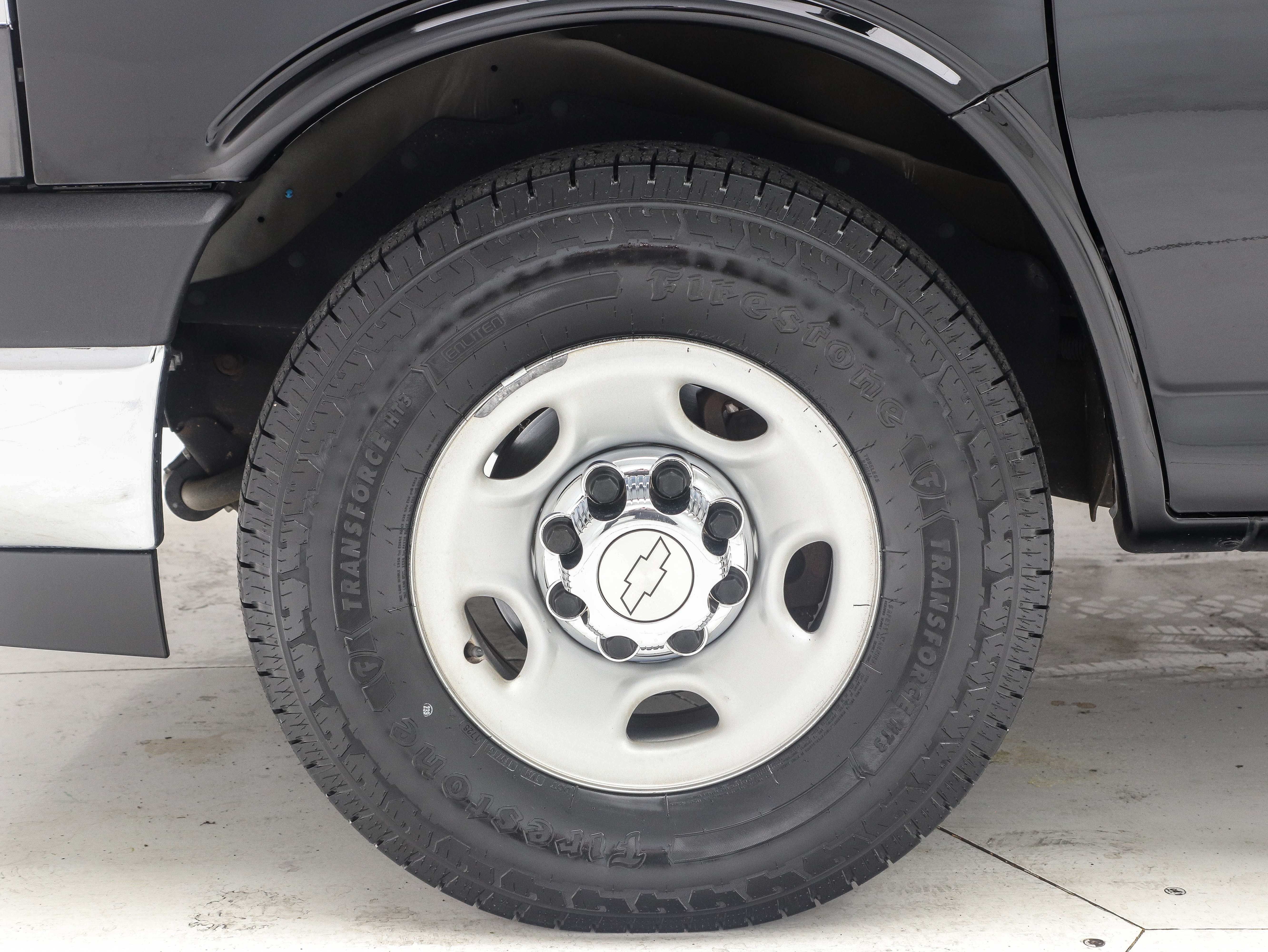 Used 2019 Chevrolet Express 3500 LT w/ LT Preferred Equipment Group RWD image 25