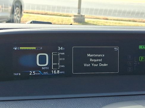 Used 2021 Toyota Prius Prime XLE image 19