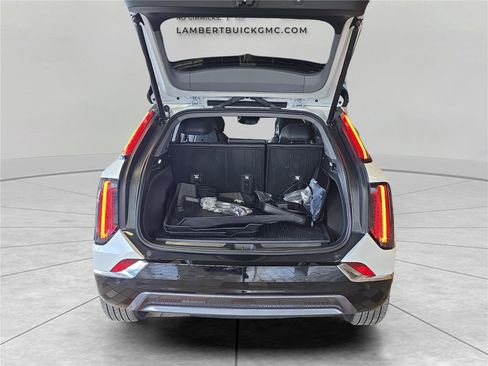 Used 2025 Cadillac Optiq Luxury 2 w/ LPO, Floor Liner Package AWD/4WD image 13