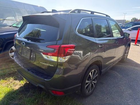 Used 2023 Subaru Forester Limited AWD/4WD image 5