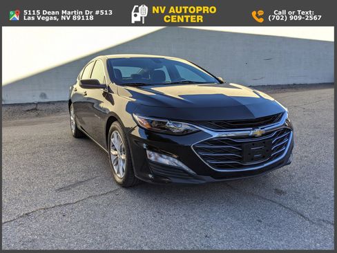 Used 2019 Chevrolet Malibu LT FWD image 1