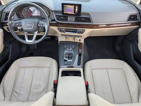 Used 2020 Audi Q5 2.0T Premium w/ Convenience Package image 16