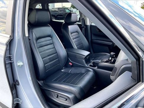 Used 2024 Honda CR-V EX-L image 11