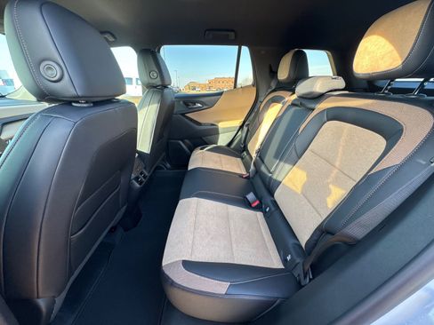 New 2026 Chevrolet Equinox ACTIV w/ Convenience Package III AWD/4WD image 13