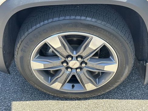 Used 2017 GMC Acadia SLT w/ LPO, Protection Package AWD/4WD image 11