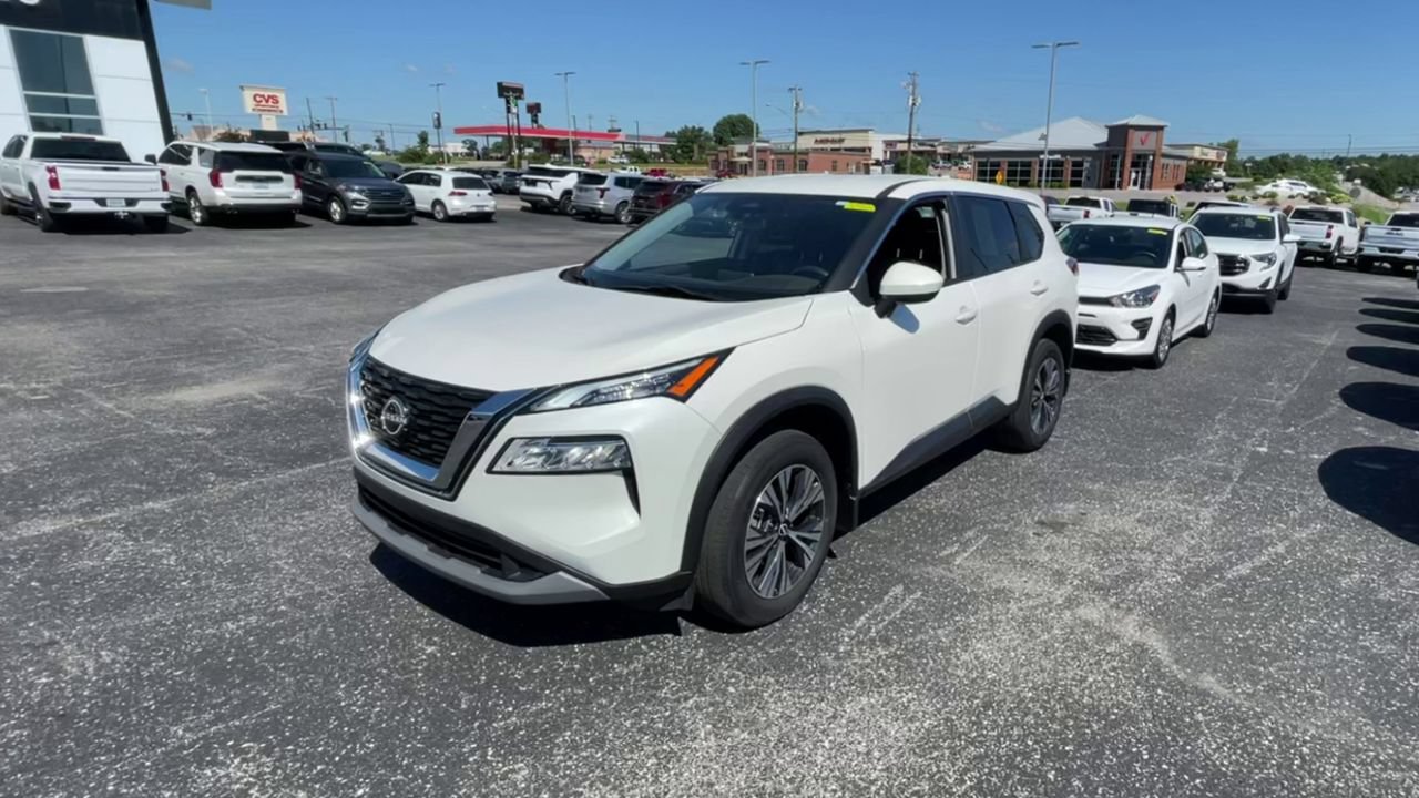 Used 2023 Nissan Rogue SV AWD/4WD image 5