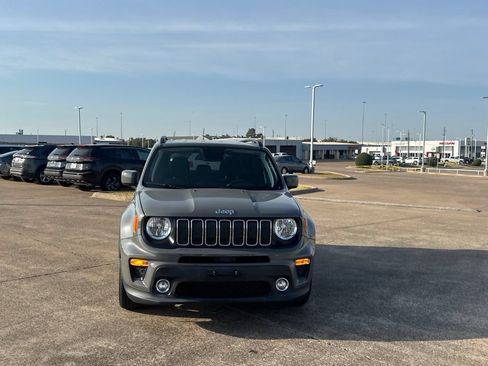 Used 2020 Jeep Renegade Latitude FWD image 5