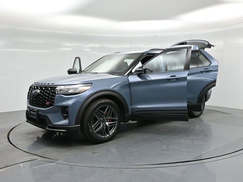 New 2025 Ford Explorer ST w/ Sun And Sound Package image 31