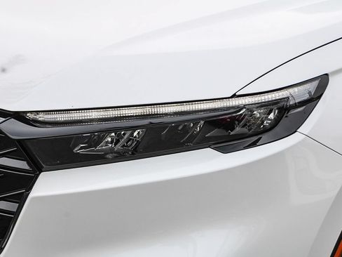 Used 2024 Honda CR-V Sport image 8
