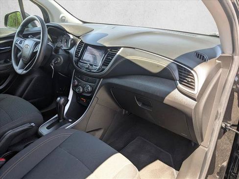 Used 2021 Chevrolet Trax LS w/ Tint and Cruise Package FWD image 20