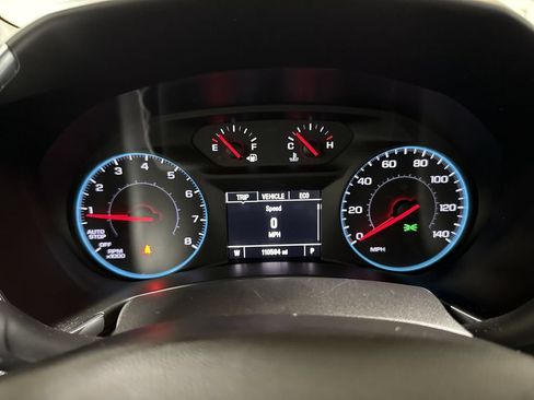 Used 2018 Chevrolet Equinox LT FWD image 12
