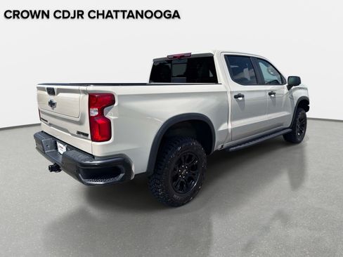 Used 2026 Chevrolet Silverado 1500 ZR2 w/ Dark Appearance Package AWD/4WD image 5