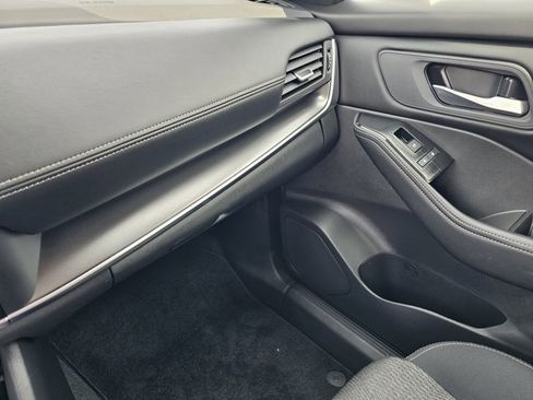 Used 2026 Nissan Rogue SV FWD image 55