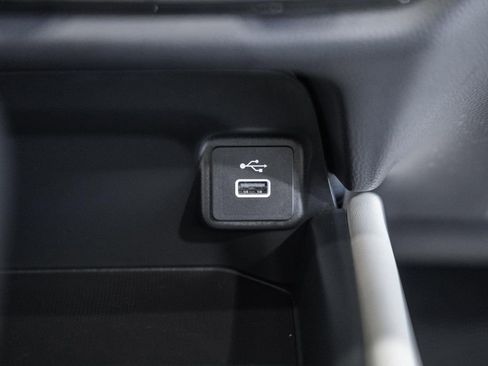 Used 2025 Honda HR-V LX image 19