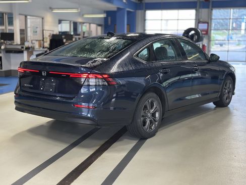 Used 2023 Honda Accord EX image 5