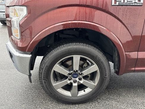 Used 2017 Ford F150 Lariat image 18