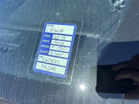 Used 2018 Ford F150 Lariat w/ Equipment Group 502A Luxury image 11