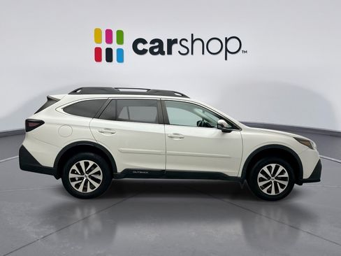Used 2022 Subaru Outback Premium AWD/4WD image 6