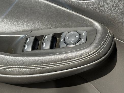 Used 2023 Buick Encore GX Select w/ Safety Package II FWD image 23