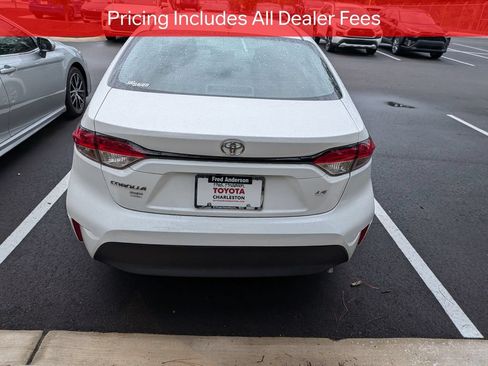 Used 2025 Toyota Corolla LE FWD image 6