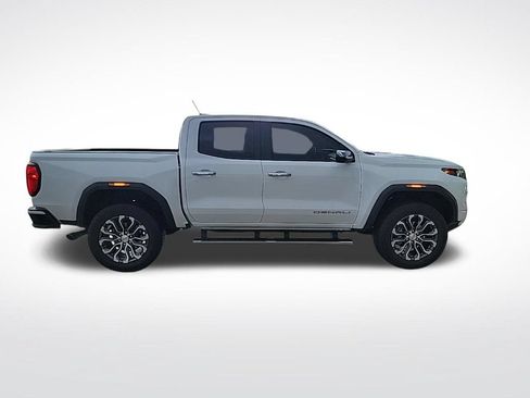 Used 2025 GMC Canyon Denali AWD/4WD image 10