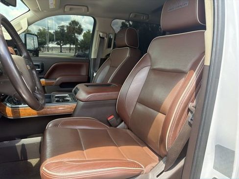 Used 2018 Chevrolet Silverado 3500 High Country w/ Duramax Plus Package AWD/4WD image 10