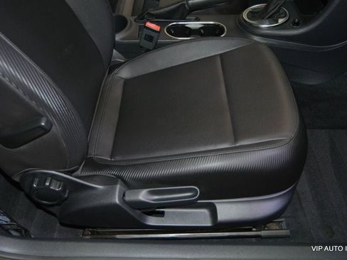 Used 2012 Volkswagen Beetle 2.5 FWD image 18