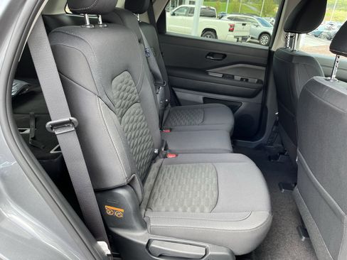 New 2026 Nissan Pathfinder SV AWD/4WD image 4