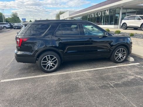 Used 2016 Ford Explorer Sport AWD/4WD image 2