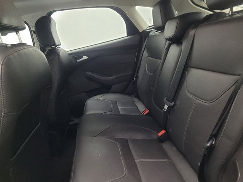 Used 2018 Ford Focus Titanium w/ Titanium Technology Package image 18