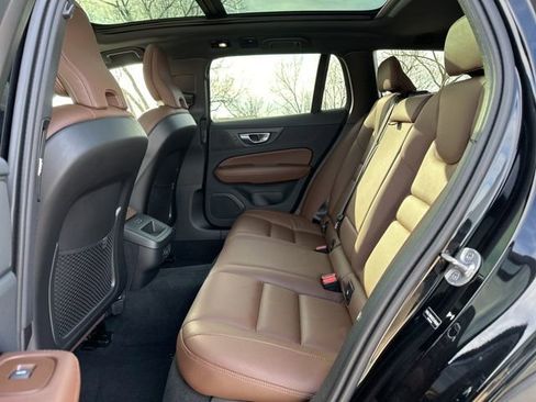 Certified 2025 Volvo V60 B5 Cross Country Plus image 13