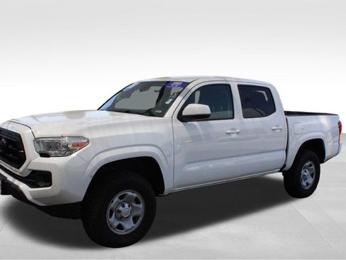 Used 2020 Toyota Tacoma SR AWD/4WD image 10