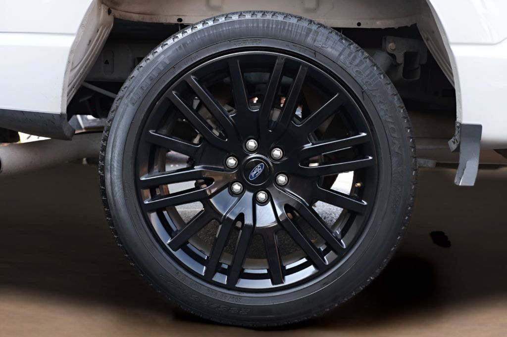 Used 2024 Ford F150 STX RWD image 17