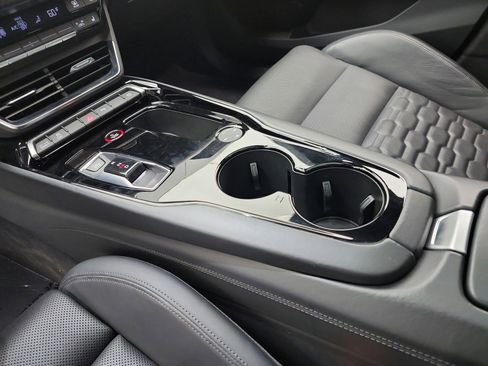 Used 2022 Audi e-tron GT Premium Plus w/ Performance Package image 13