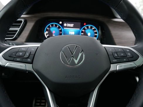 Used 2024 Volkswagen Atlas SEL Premium R-Line AWD/4WD image 19